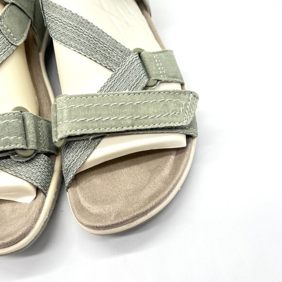 11W 11 WIDE WIDTH Earth Origins Savoy Sage Green Suede Sandals Shoes‎ - Picture 5 of 12
